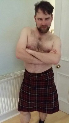 shagbunny: Dressed to kilt. 