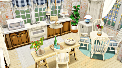 English CottageThis English-style cottage is located in the picturesque world of Windenburg! With 2 