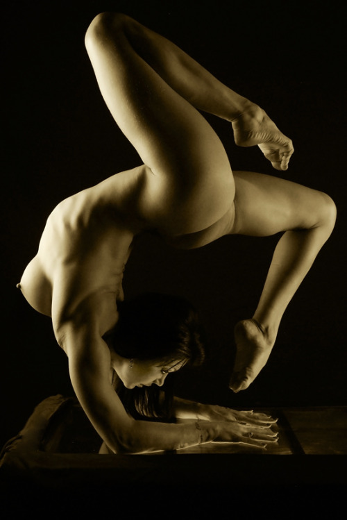 bigboydownunder:  Follow me on - bigboydownunder.tumblr.com - for more classy nudes