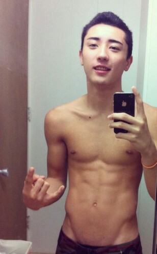 http://gaykoreandude.tumblr.com/post/110210045218