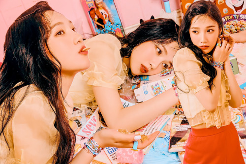 yxxna: RED VELVET - QUEENDOM teasers #1