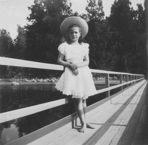 Grand Duchess Maria Nikolaevna in Peterhof, 18th May - 29th July 1907. Photo from: Grand Duchess Mar