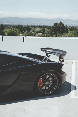 azearr:  McLaren P1 | Azearr