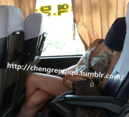 chengrenqiqu: 这韩国妹子睡相也太好了吧。。。来自某位网友的投稿。