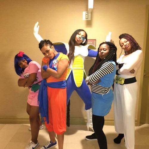 superheroesincolor:  Squad Goals #Cosplay (X)  [ Follow SuperheroesInColor on facebook / instagram / twitter / tumblr ]    Dooeeeeeeee
