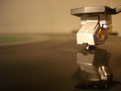 K9 cartridge of linn sondek turntable by