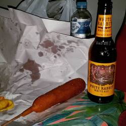 Corn dogs and white ale. 😍 #corndog #dagwooddog