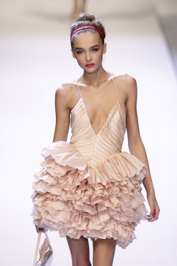 fawnandboy:  sadboyblues:  sadboyblues: flirtly:  cuhffeine:  princess-west:  Snejana Onopka at Valentino S/S 2007  she doesnt look happy in pink  she never rly does   she looks fierce not unhappy tho lol? 