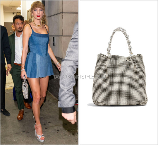 Sarah Chapelle on X: Taylor Swift carries @gucci bag — May 28