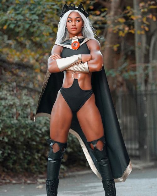 superheroesincolor:Storm #Cosplay by Jade