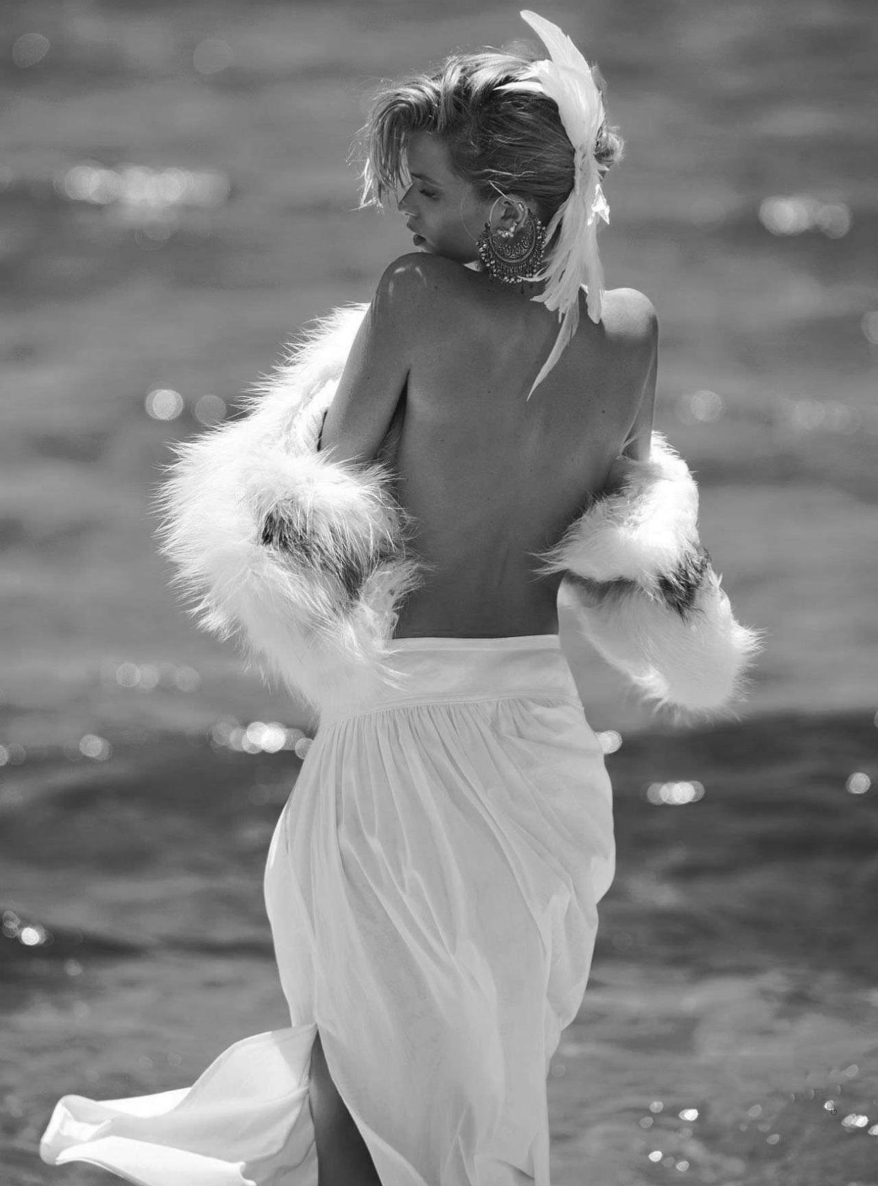 senyahearts:  Abbey Lee Kershaw in “Who’s That Girl” for Vogue Australia, April