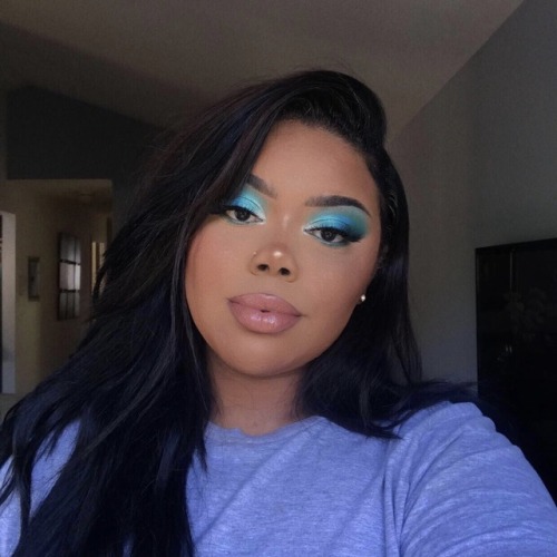 yunghoe - finally did a blue look