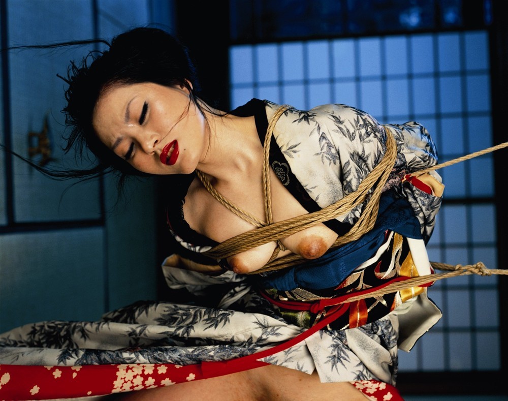 elegyonmars:  Japanese artist Nobuyoshi Araki was recently featured on Dazed Digital