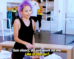 perfectly–intertwined: “There’s an entire world up there that I don’t even know about” Candidly Nicole; How to be short [x]  