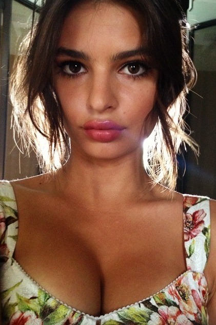 howmanyprettygirls :“Emily Ratajkowski”