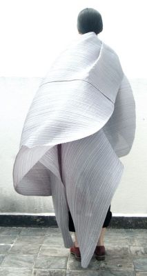 66lanvin:  sasaantic:  Issey Miyake   S’IL