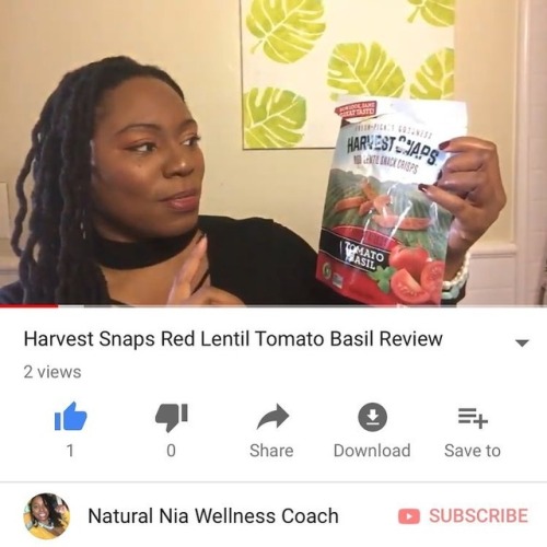 Happy #wellnesswednesday ! #NaturalNiaMedia reviews 2 new flavors of @harvestsnaps on YouTube! #Vega