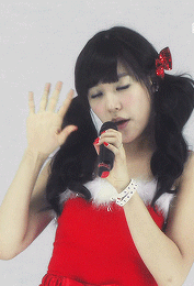 sonesource:  Soshi Christmas Countdown 🎄 December 19th: Santa Baby (091231) 