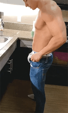 richmuscly:bettertest:I love how all my jeans now have Lycra and I get to stuff my