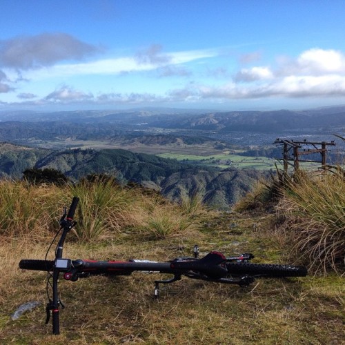 heartlegsandlungs:#btmfd (at Mt Climie)