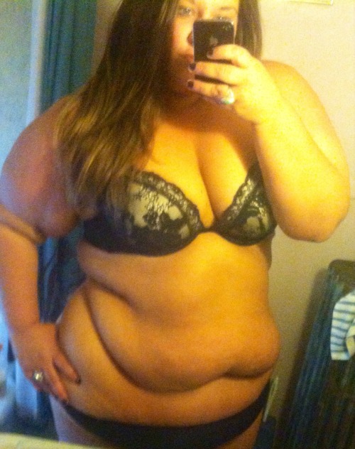 xpenelopexplumx:  Panties of the day 💄💋 #POTD xo 😘