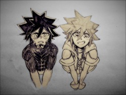 tamacocoa:  supposedly this other one should’ve looked like the first one but I got so lazy to even do it XDXDXD…..but I’m lovin what I did to Ven &amp; Roxas (^-^)