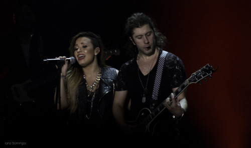 Demi performing in Belo Horizonte, Brazil (05/01/14)