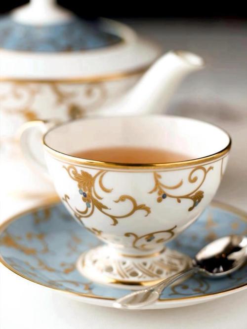 cccartwheelsinyourhonour:Tea Time