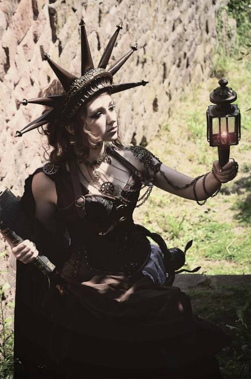 Porn Pics steampunktendencies:    Statue of Liberty