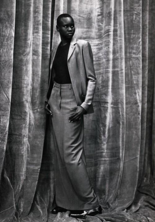 66lanvin: saloandseverine:  US Elle September 1998, well-suited Alek Wek by Gilles Bensimon  L'AFRIQ