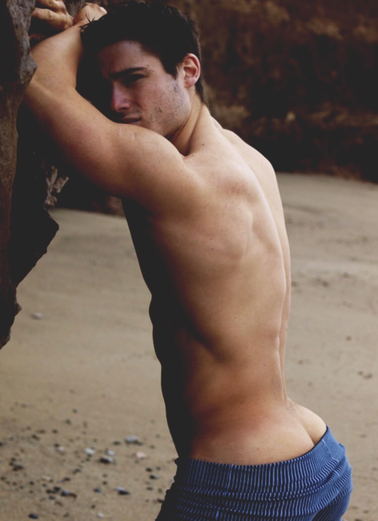 Ahhh... Men are beautiful
