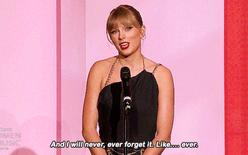 paintedmesgolden:taylor calling out all the men in music who didn’t stick up for her