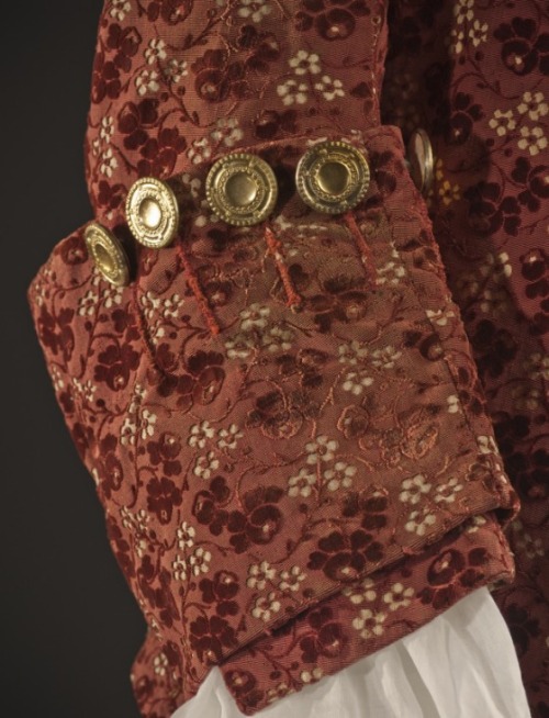 thegentlemanscloset: French suit circa 1755. Matching jacket, waistcoat, and breeches. Silk, velvet,