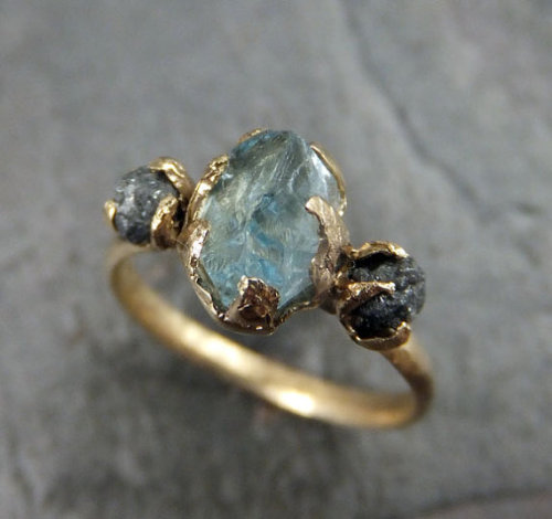 l00ny-l0veg00d:These are the most beautiful rings I’ve ever seen, I love rough stones.