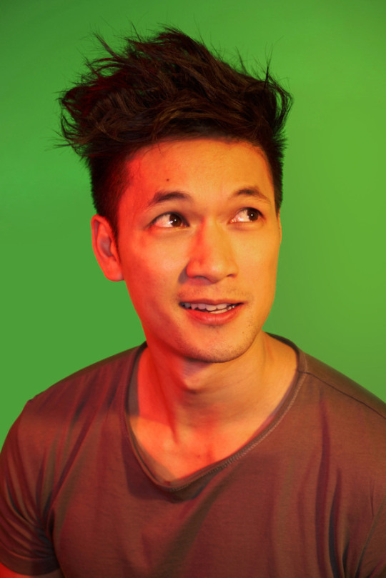 magnuscriss:  people saying that Harry Shum adult photos