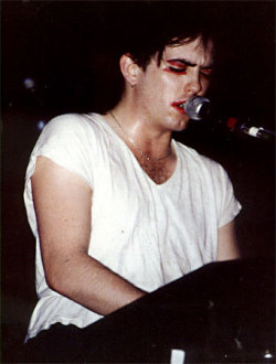 post-punk-lives-again:  Robert Smith of The