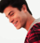 amargurandinho:  Happy Birthday Arthur Aguiar! 