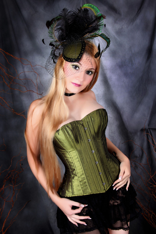 thecorsetauthority:  tailoroftwocities:  Just in time for Halloween! I’ve paired up with Timeless Trends to offer Black Iris, a house brand of corsets not available to the general public. They’re sturdy corsets which won’t break the bank, and they