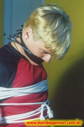 Fotos de BDSM gay