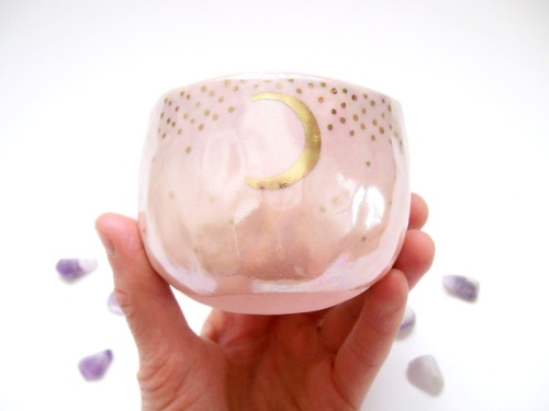 sosuperawesome: Tea Mugs Kira Call Ceramics on Etsy See our #Etsy or #Ceramics tags  