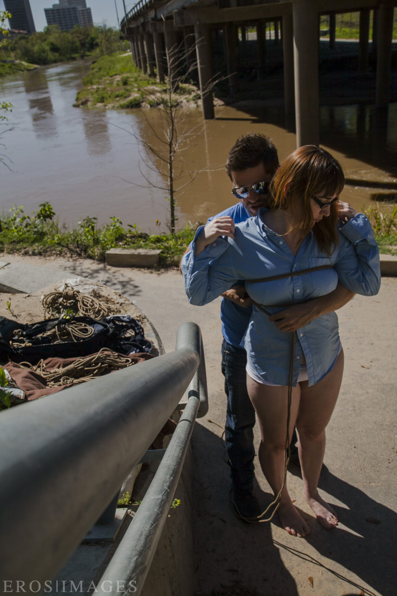 secondfloor-fet:  Rope bomb at Eleanor Tinsley Park, Part 1 Photos: TheTashaBearModel: