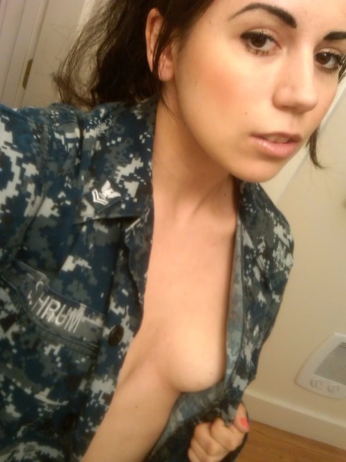 militarygirlswivesgirlfriends.tumblr.com/post/140991825827/