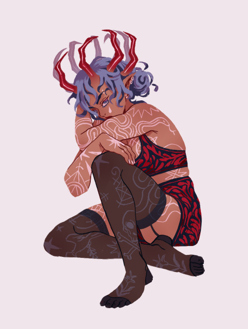 Hey it’s been a while! Here is a demon lady
