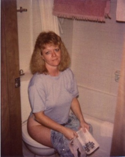 Porn Pics dimitrivegas:  Toilet girl