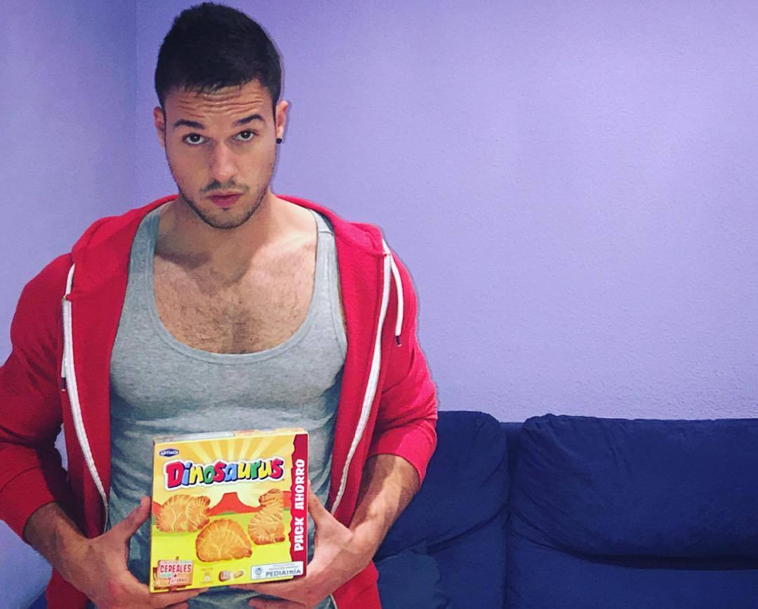 malefeed: chomin86: Oh! Mis galletas favoritas (@galletasdinosaurus) me siguen en