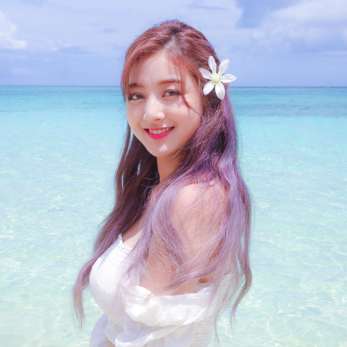 Jihyo: Dance The Night Away