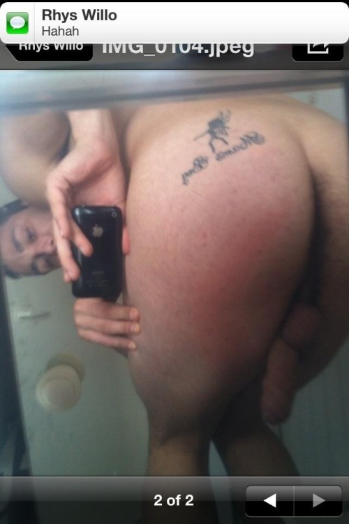 facebookxrated:  Sent to a mate!