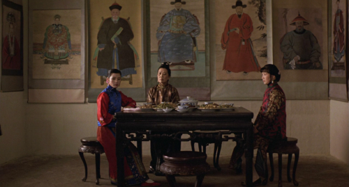 celibatemachine:Da hong deng long gao gao gua // Raise the Red Lantern (1991, Zhang Yimou)