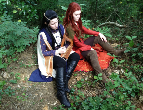 aviva0017:rattle-and-burn:A couple shots of our Fingon and Maedhros at DragonCon. Both of our costum