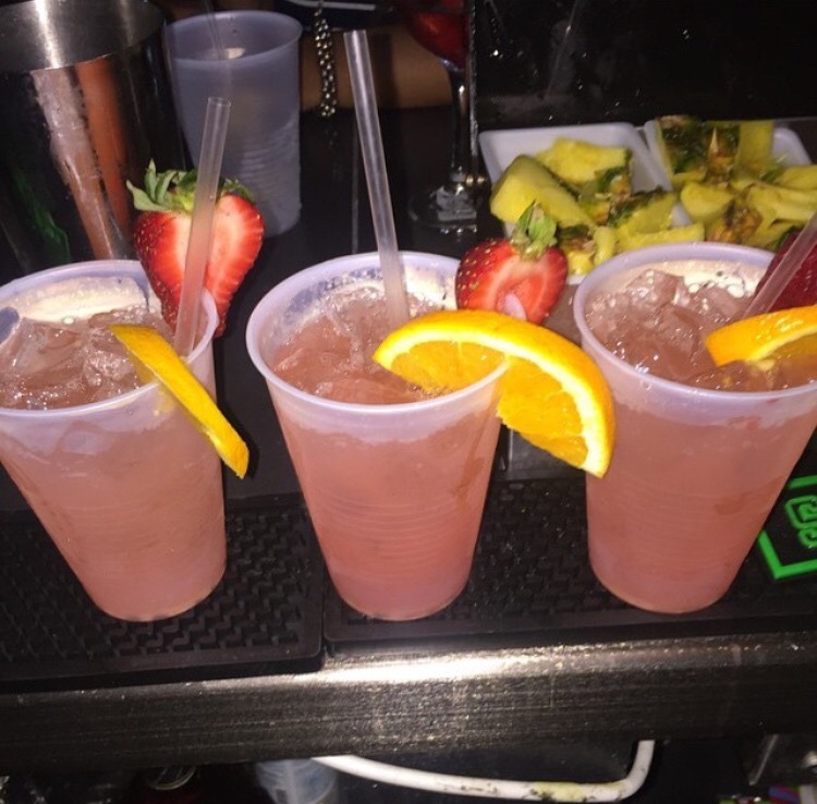 remyzzz-boooyyyy:  neekmonroe:  ghost-stpatrick:  neekmonroe:  eanajakilam:  jesusandcarmex: